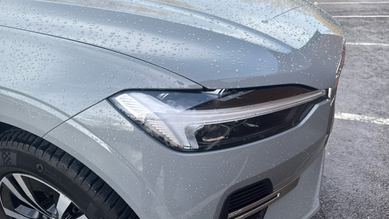 Volvo XC60 2.0 B5P Core 5dr AWD Geartronic Petrol Estate